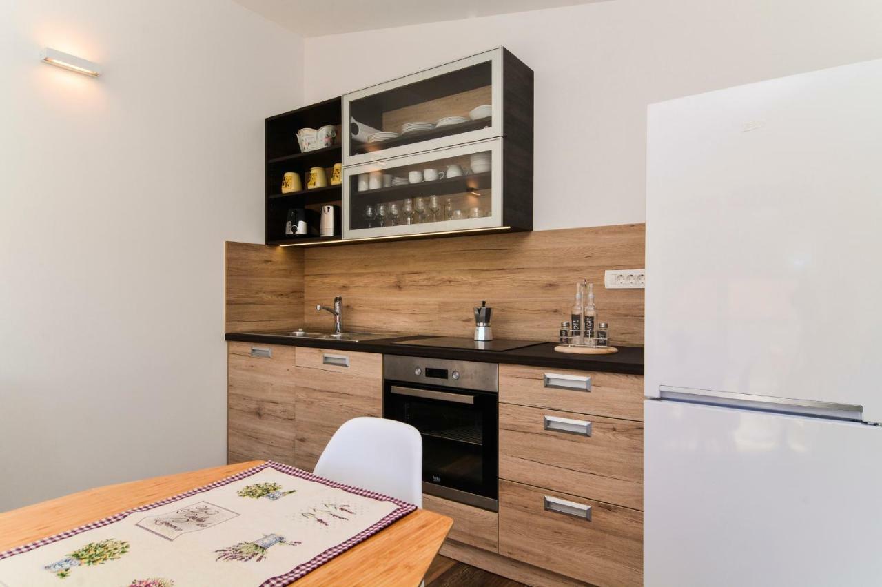 No Stress Apartment Grebastica Luaran gambar