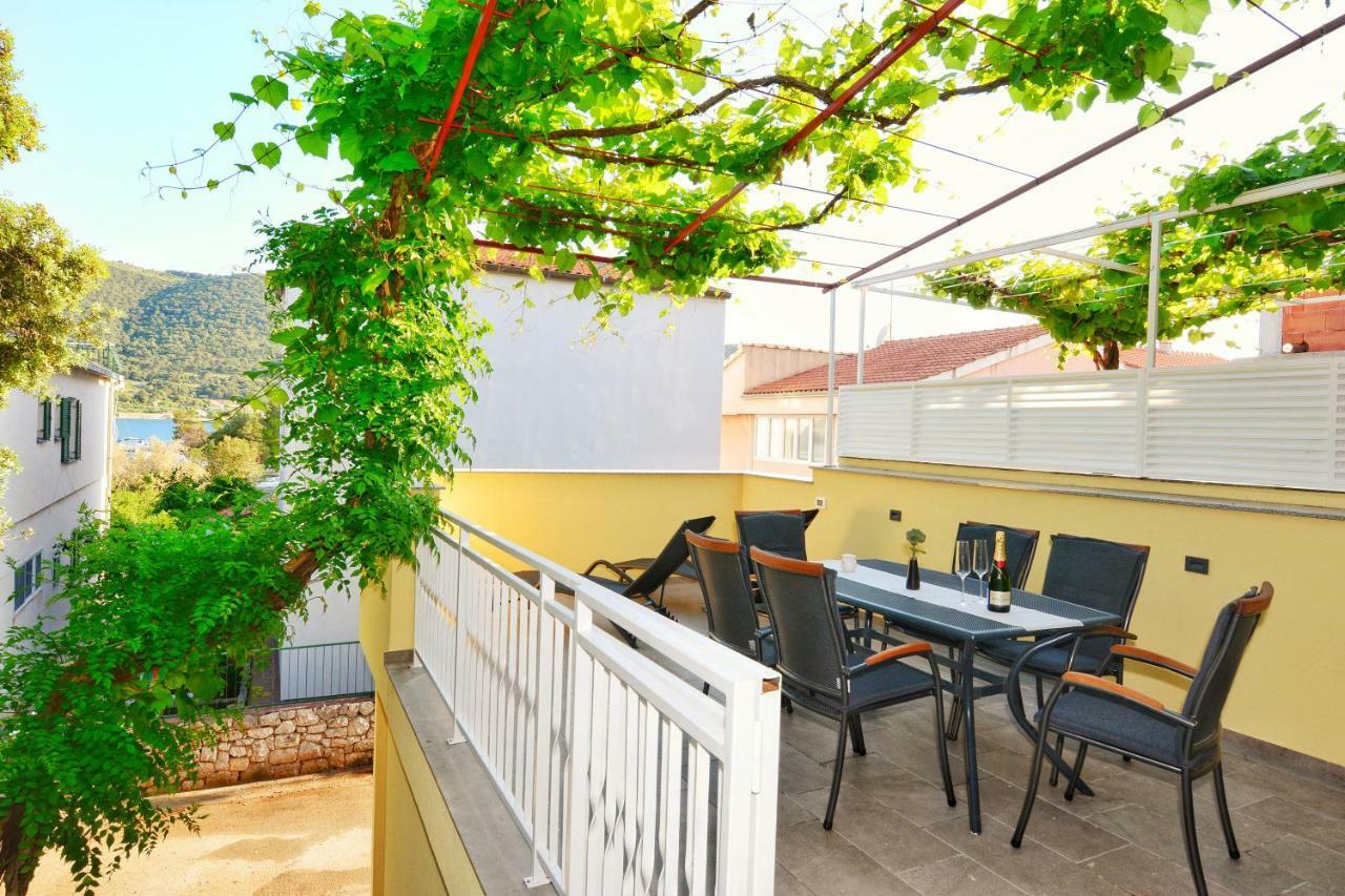 No Stress Apartment Grebastica Luaran gambar